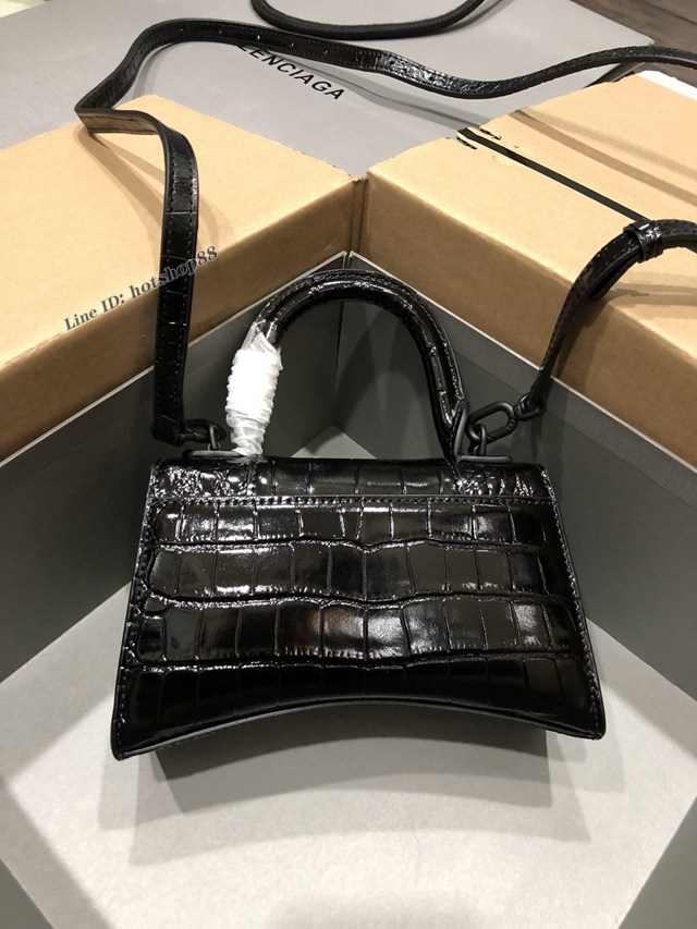 Balenciaga專櫃爆款小號手提女包 巴黎世家鱷魚黑色黑扣Hourglass沙漏包 fyj1629